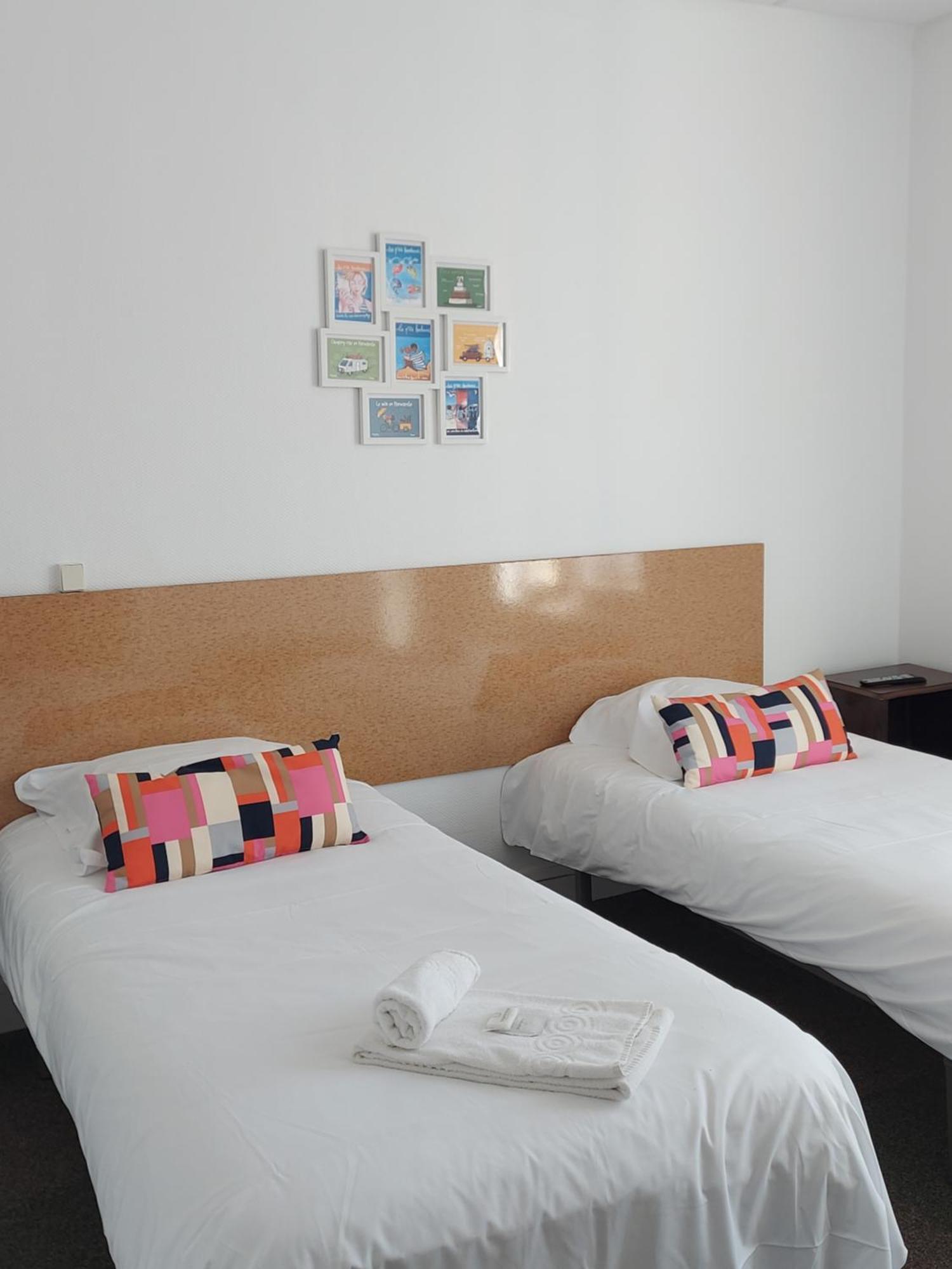 Hotel De Normandie Saint-Aubin-Sur-Mer  Quarto foto